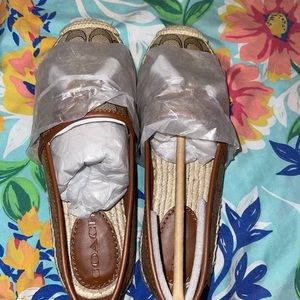 Meet your Posher, Maya